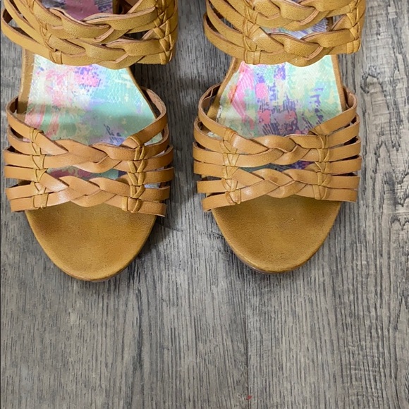 Madden Girl Chunky Heel - Picture 6 of 6